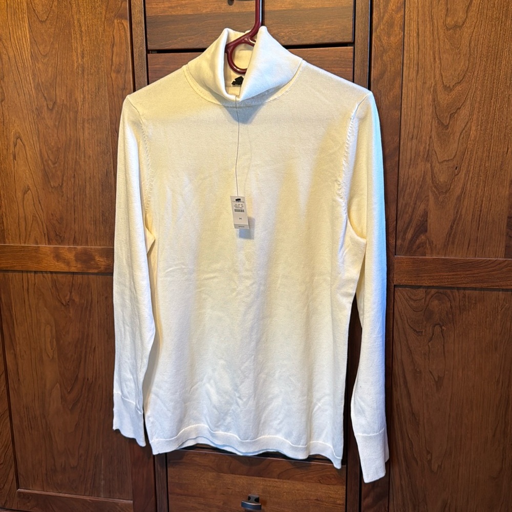 NWT Talbots turtleneck in ivory